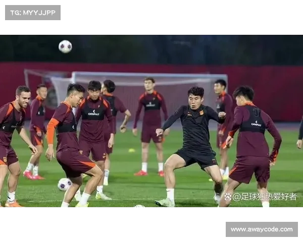 U22国足强化技战术训练 全天两练备战备战全力提升团队默契 U22国足强化技战术训练 全天两练备战备战全力提升团队默契